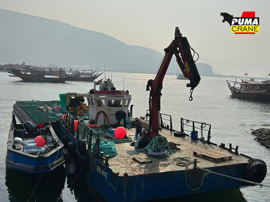 Fishing Vessel Crane 2