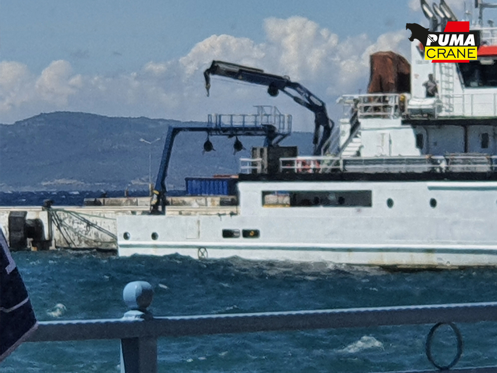 Puma Fishing Vessel Crane