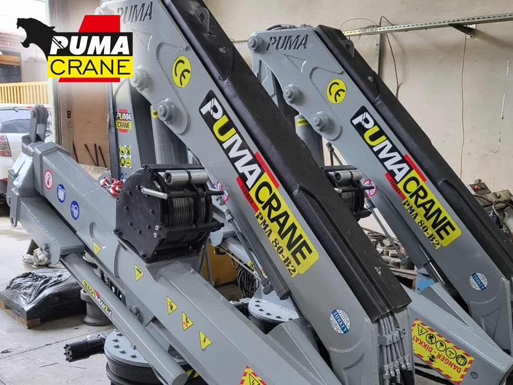 Puma marine crane manufacturing and installation