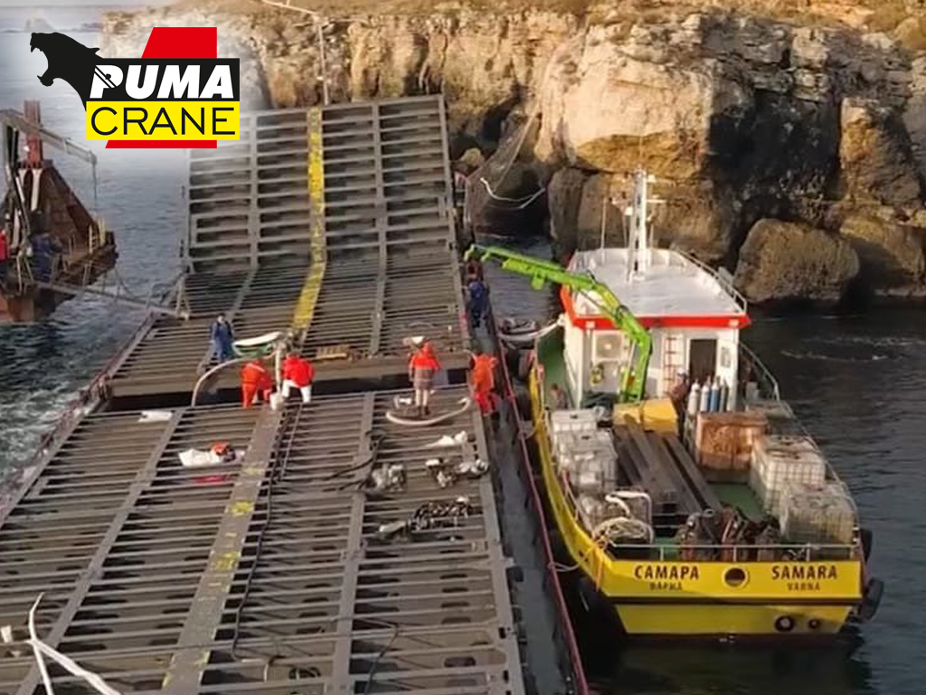 Puma marine crane manufacturing and installation